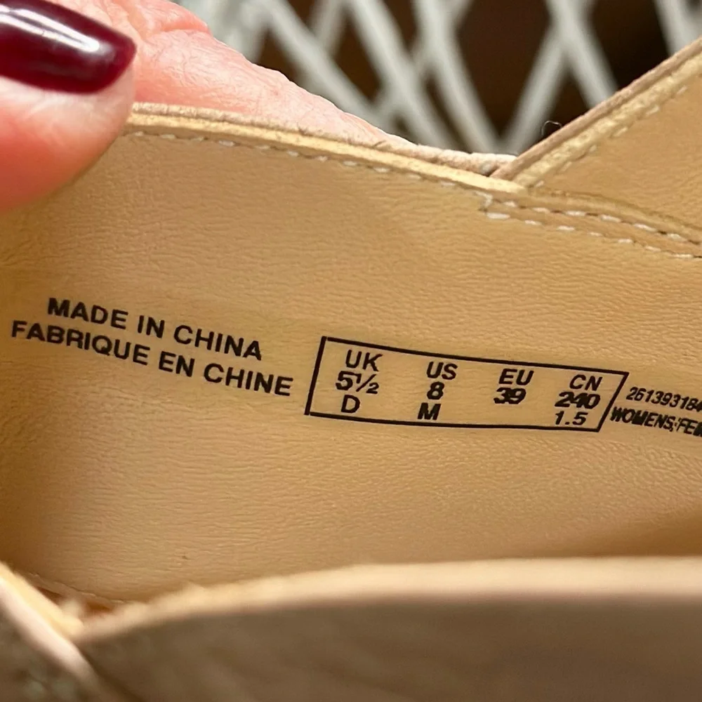Clarks Women's Beige and Brown Sandals - Picture 7 of 10